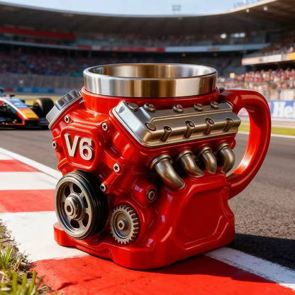 Najlepszy kubek z motywem silnika! Tak samo mocny jak on – wytrzymały, odważny i gotowy stawić czoła każdemu wyzwaniu! Dedykowany tym, którzy napędzają się determinacją, stalową wolą i kawą.