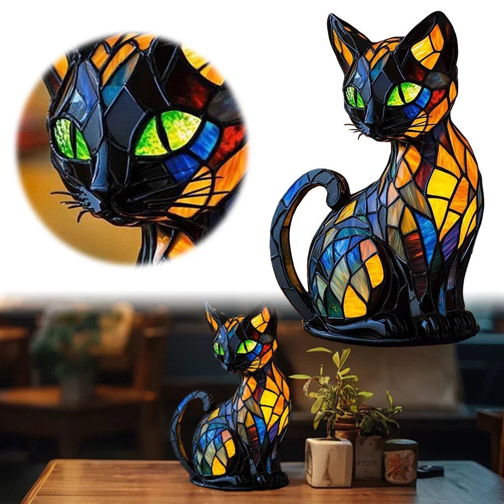 Ta urocza lampka w kształcie kota wprowadzi do każdego pomieszczenia ciepłą atmosferę swoim mruczeniem.