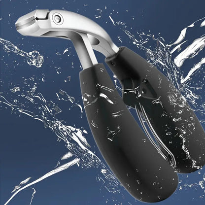 Cążki do paznokci zaprojektowane przez podologa – bezpiecznie i łatwo radzą sobie z wrastającymi, zgrubiałymi oraz zainfekowanymi grzybicą paznokciami.